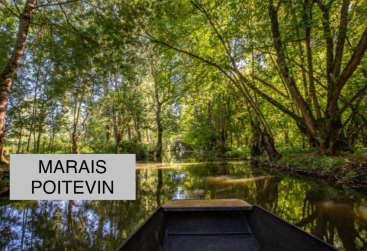 Maison De La Mare Aux Rainettes Location Vacances Standing Au Coeur Du Marais Poitevin - 3 Chambres - 6 Personnes La Celle-sous-Gouzon Exteriör bild